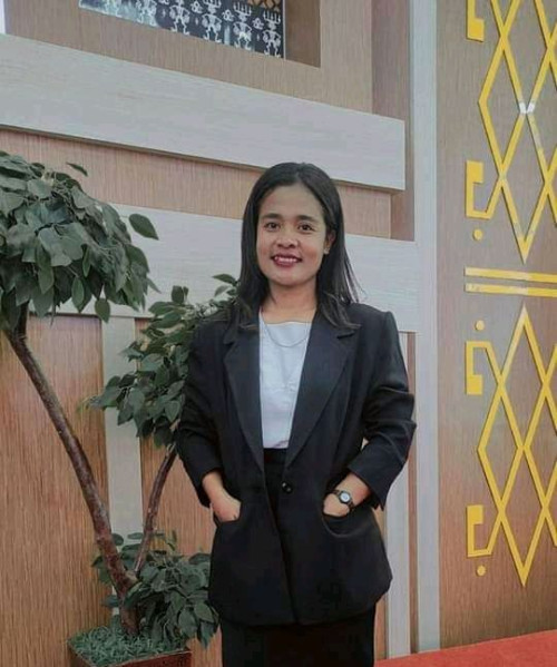 Reni Natonis, A.Md.TIK